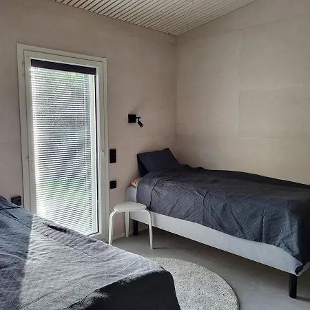 Villa Auroora - Moderni Lomakohde Jaerven Rannalla Lahti